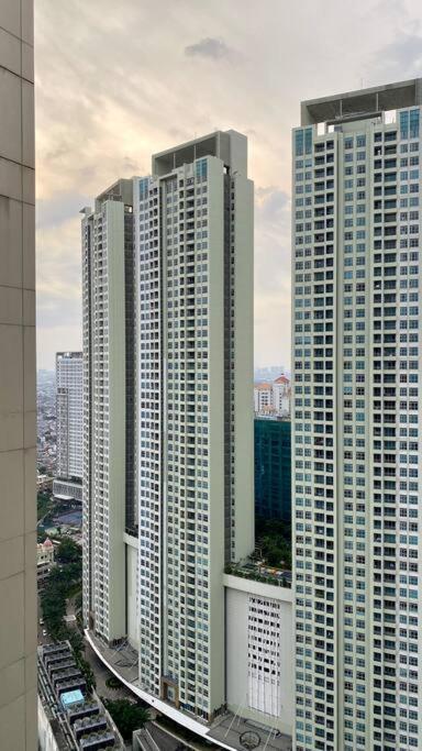 2 Bed Room Apartment In West جاكرتا المظهر الخارجي الصورة